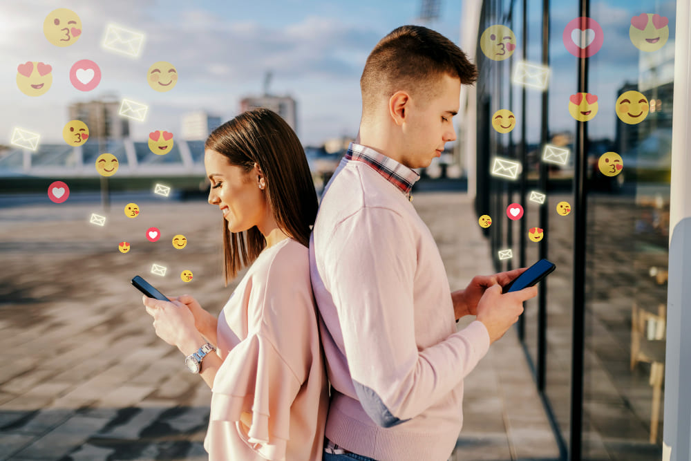 couple with phone